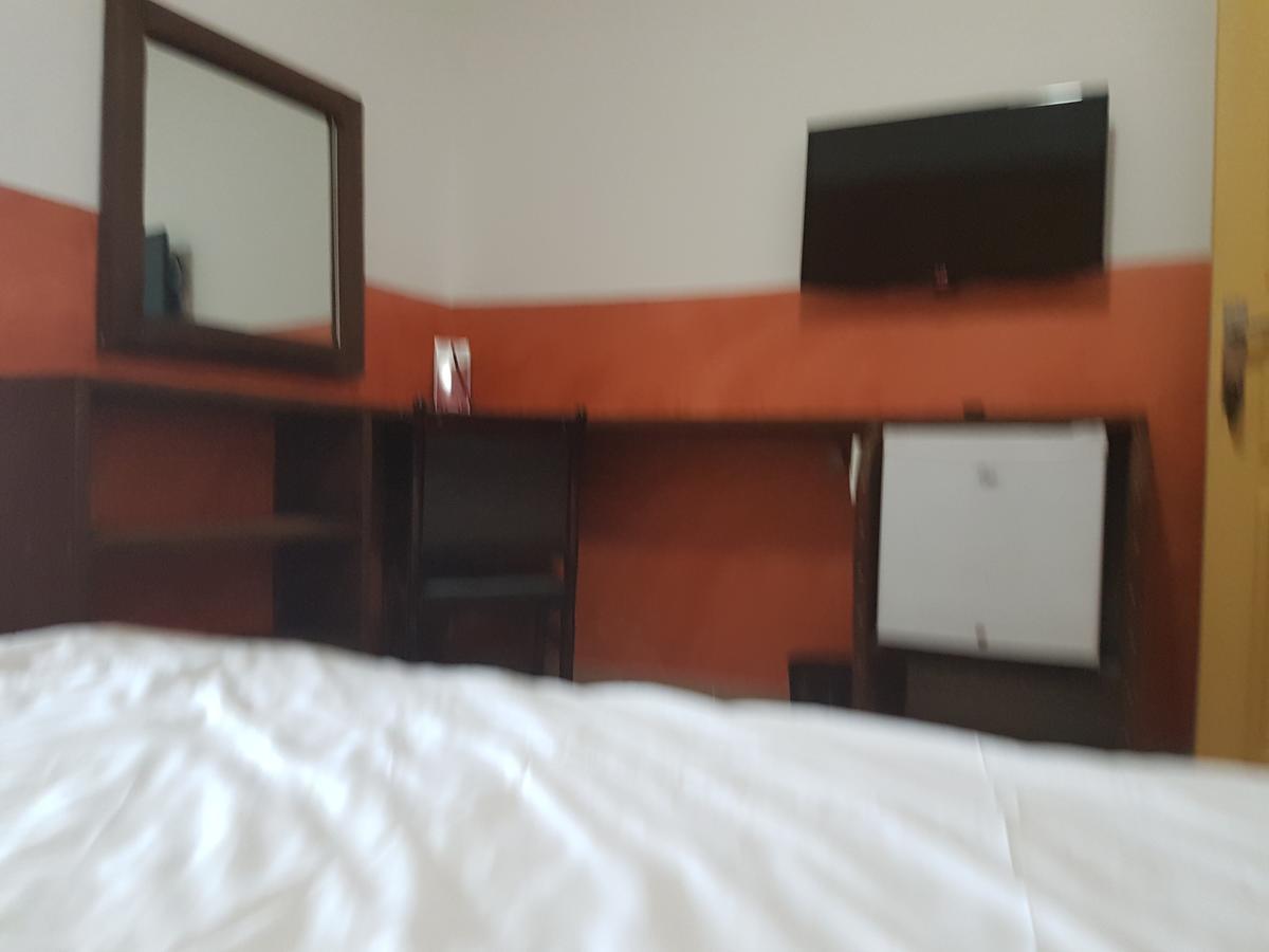 Novo Hotel Brazzaville Exterior photo